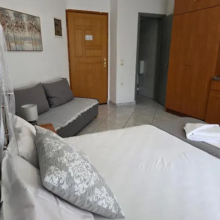 Center 9